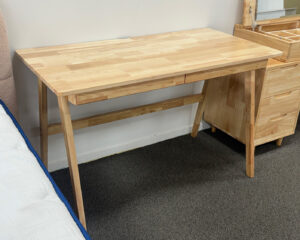 brooklydesk1