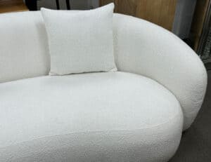 whiteboucle